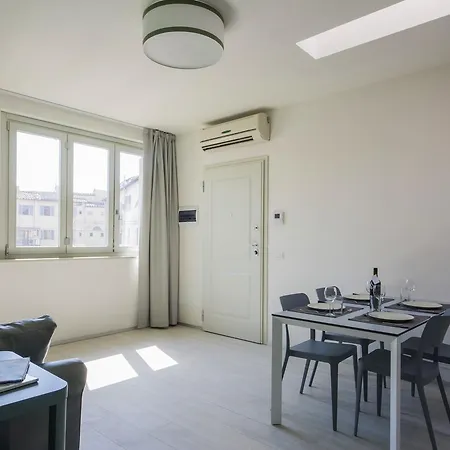 Apartment Borgo Guelfo Vi Florence